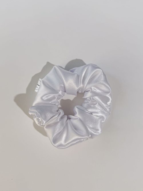 Silky – Fehér Szatén Hajgumi