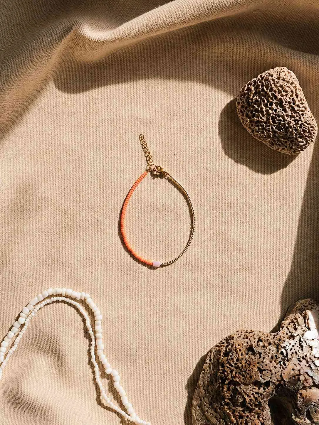 IMAHI bracelet – orange pearl
